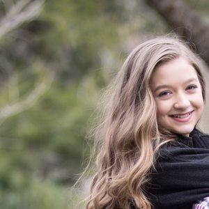 Meet your Posher, Lily